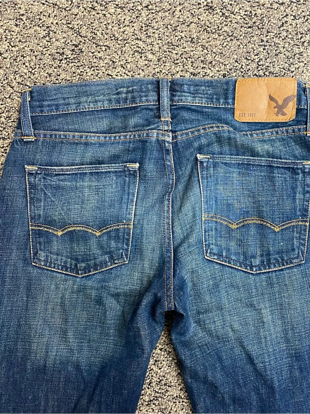 American Eagle Outfitters Men's Medium Wash Straight Bootcut Jeans Size 29x32